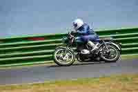 Vintage-motorcycle-club;eventdigitalimages;mallory-park;mallory-park-trackday-photographs;no-limits-trackdays;peter-wileman-photography;trackday-digital-images;trackday-photos;vmcc-festival-1000-bikes-photographs